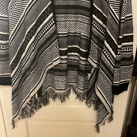 Canyon River cardigan with cool pattern, size L - Picture 3 of 7